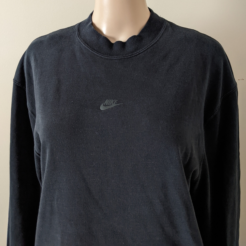 Nike Center Logo Black Crewneck Sweater, Men's Medium